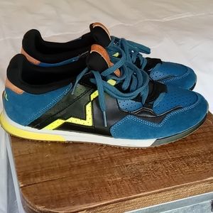 Mens shoes